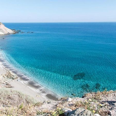 Thalassopetra In Agia Kyriaki Agia Kiriaki Beach  Exterior foto